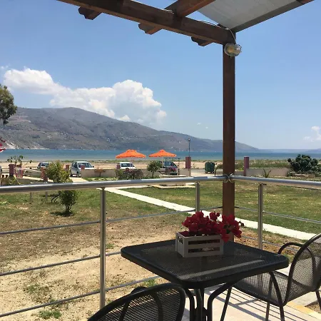 דירה Daphne's Boutique Livádhion