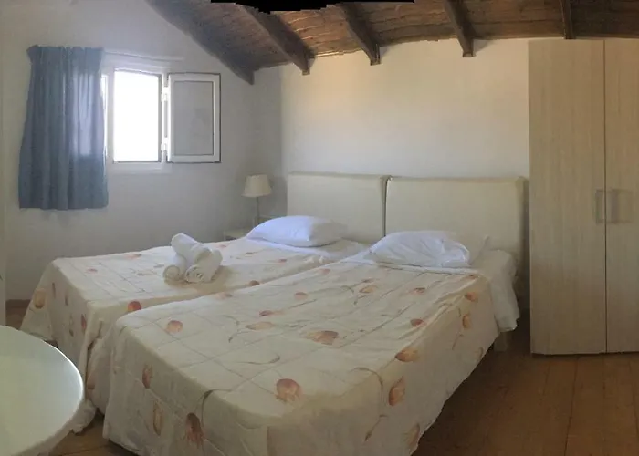 Daphne's Boutique Livádhion